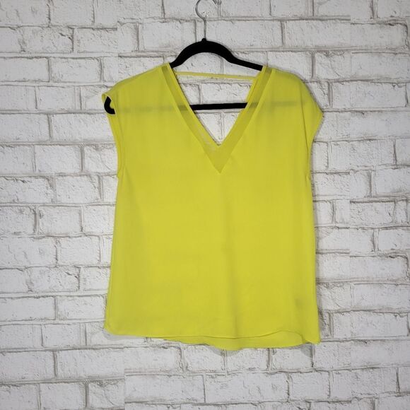 Express yellow v-neck flowy tank - Picture 1 of 14